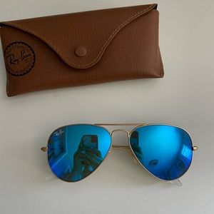 Blue aviator ray bans